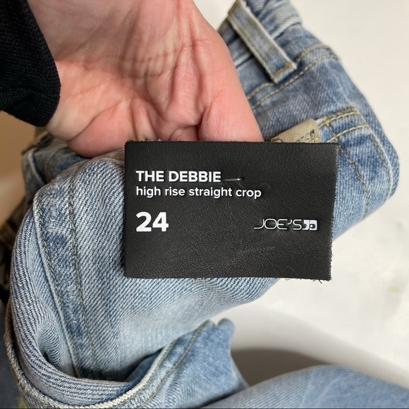 Joe’s Jeans The Debbie High Rise Crop Jeans - Picture 9 of 9